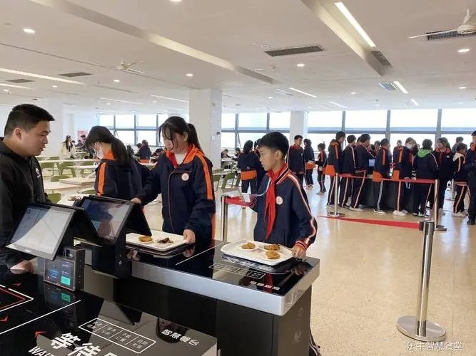 智慧食堂來臨，食堂承包公司如何選擇智慧食堂品牌？